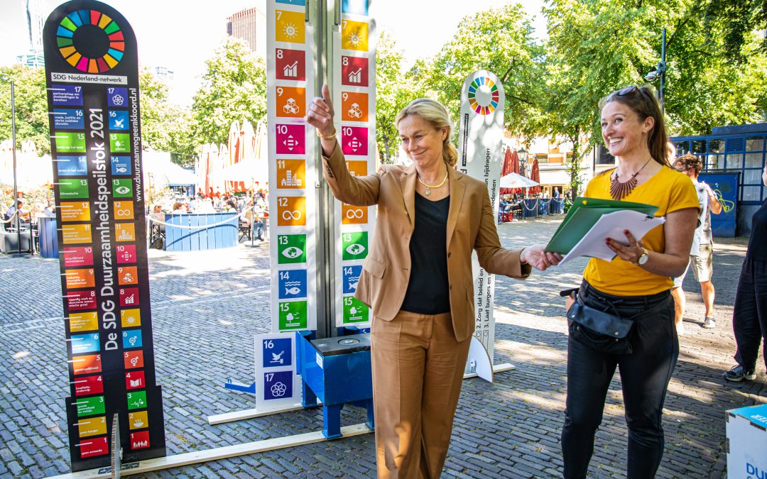 Kaag neemt manifest voor duurzaam regeerakkoord in ontvangst